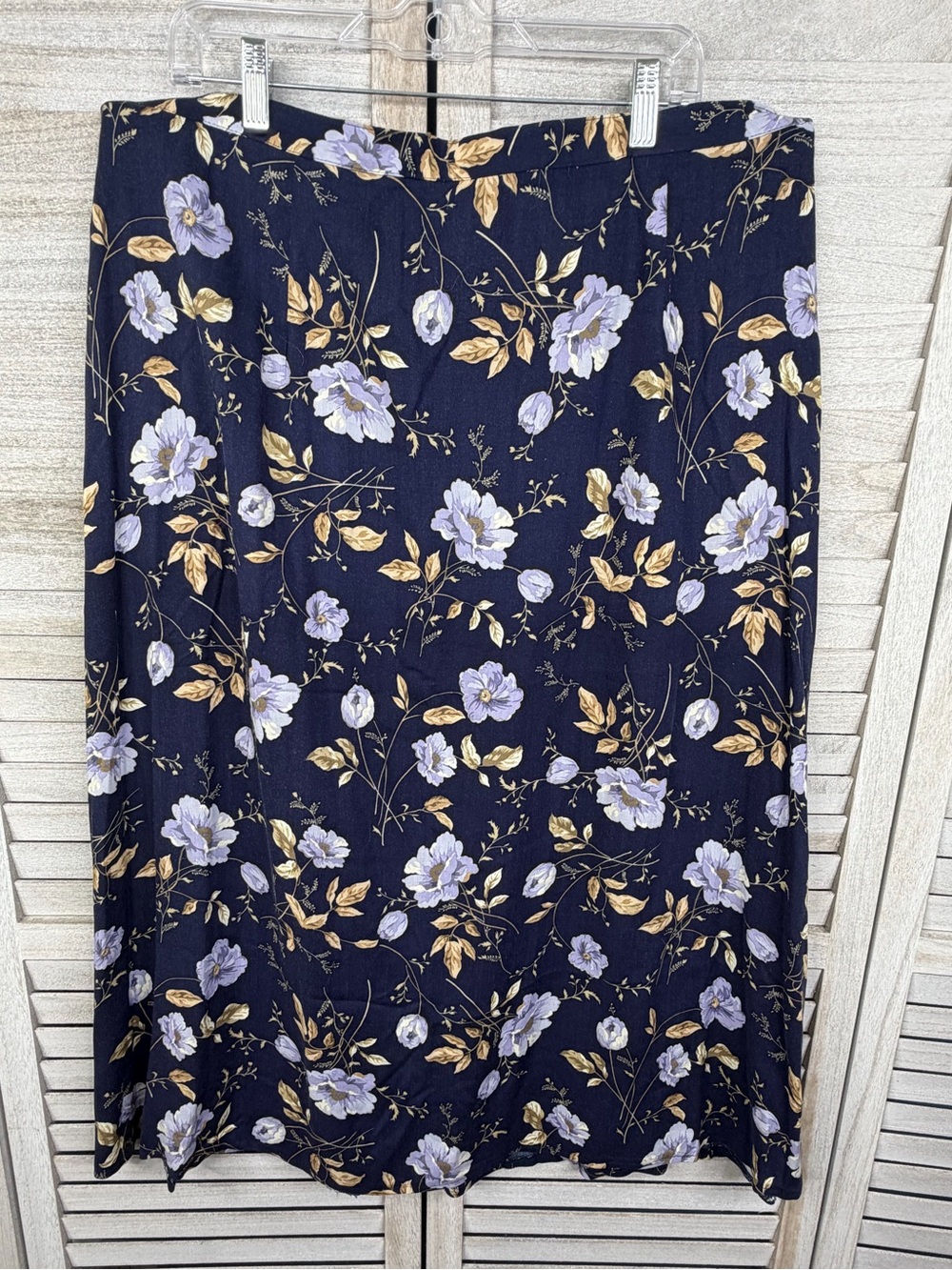 JESSICA HOLBROOK Vintage 90's Cottage Floral Midi Skirt Navy Floral-2X
